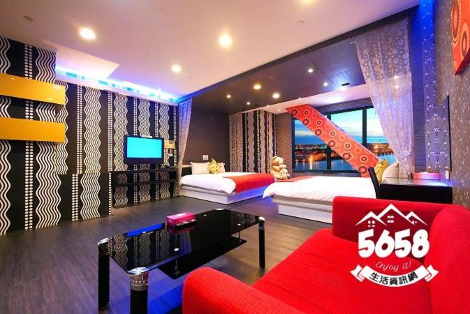 85 旅行 Ie Apartment Kaohsiung Bagian luar foto