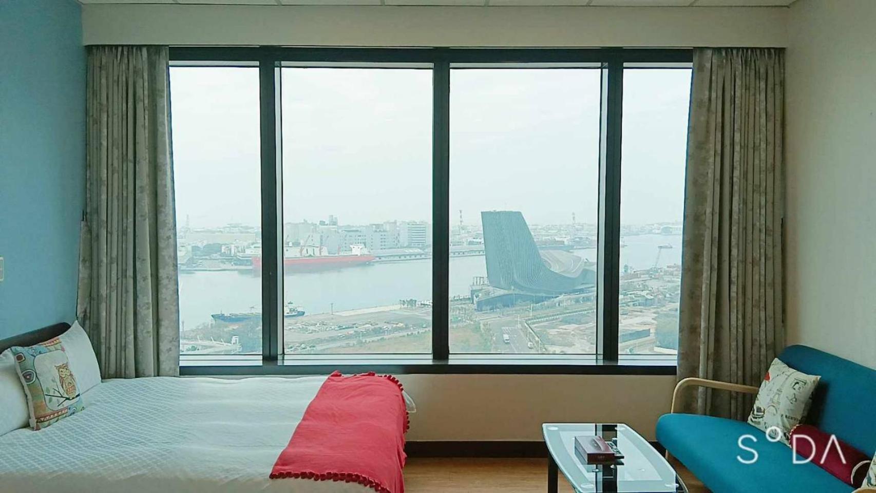 85 旅行 Ie Apartment Kaohsiung Bagian luar foto